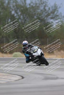 media/Sep-21-2025-Race Pace (Sun) [[98bf33ef95]]/Non Verified/4-Turn 3 (910am)/